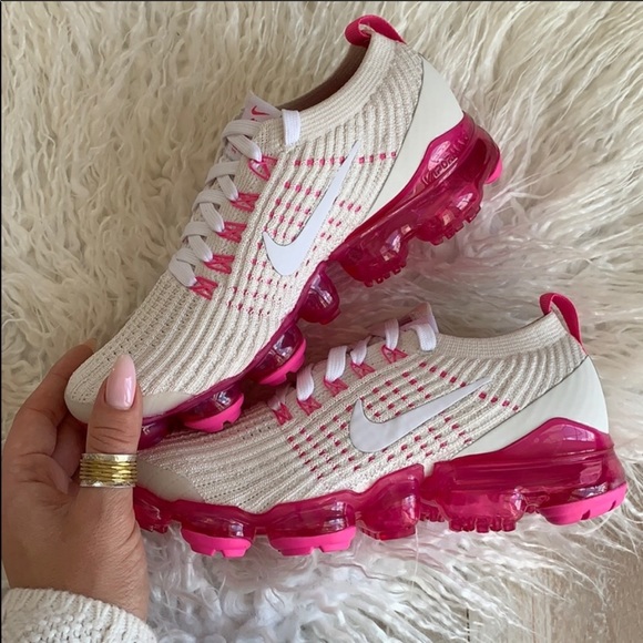 NWT Nike Air Vapormax Flyknit - Picture 5 of 7